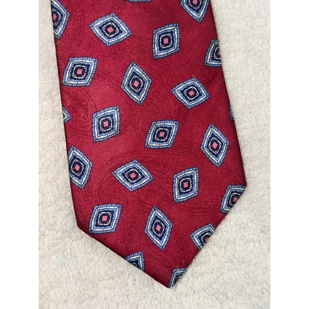 Joyce & Royal Mens Vintage Burgundy Geometric Diamond Medallion Tie Made in USA‎